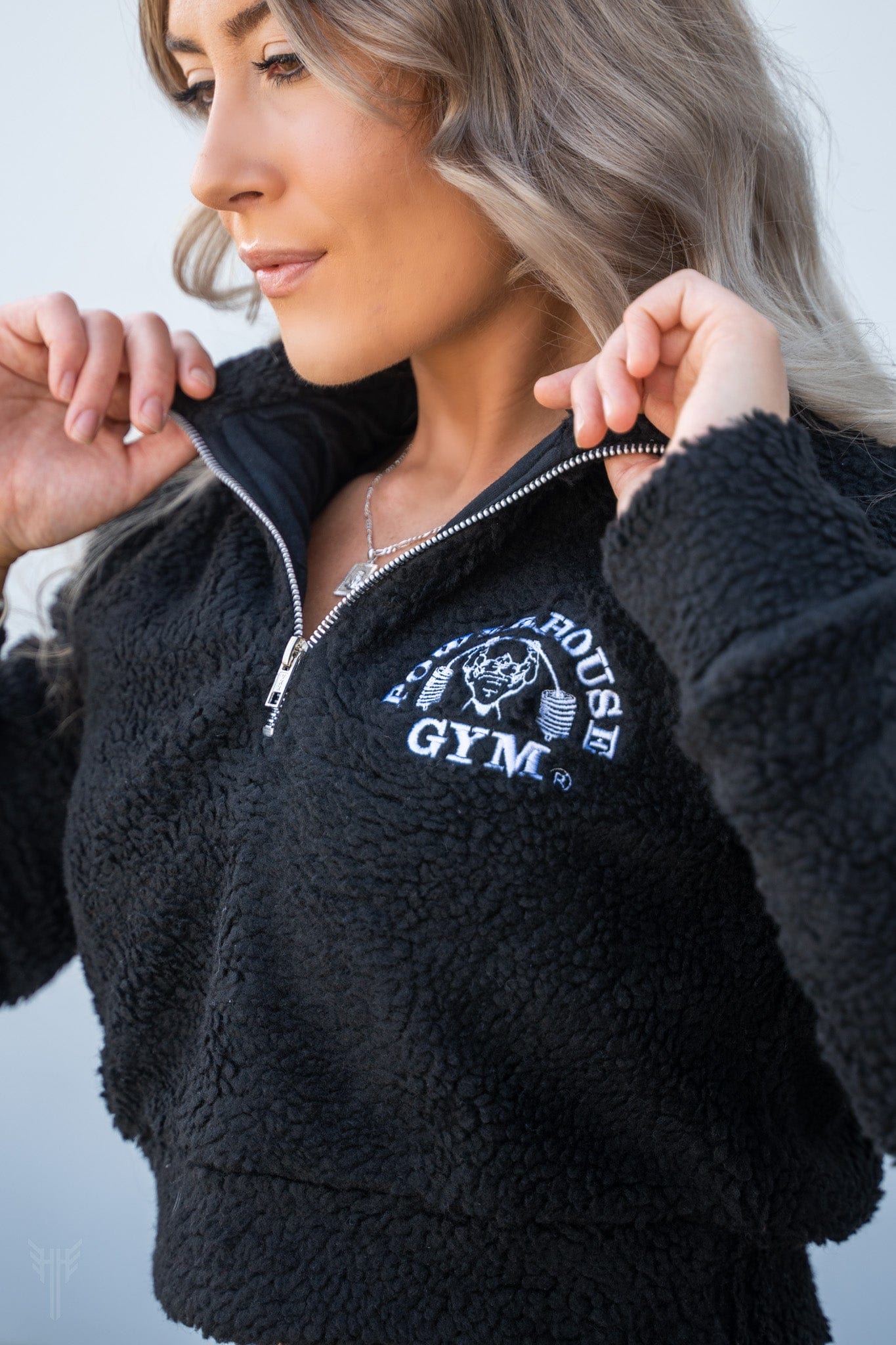 Gym crop outlet jumper